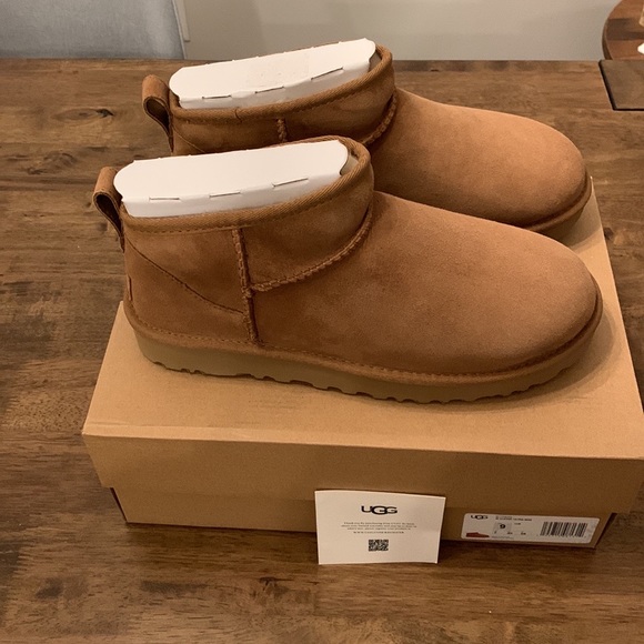UGG Shoes - UGG Classic Ultra Mini
Boots Chestnut 
Women's ships today